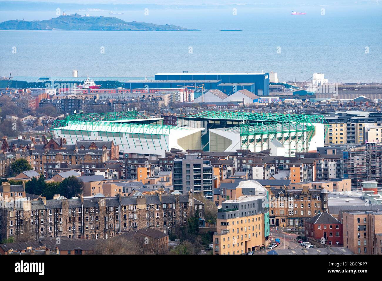 Blick auf das Easter Road Stadium, Heimstadion des Hibernian Football Club, Edinburgh, Schottland, Großbritannien Stockfoto
