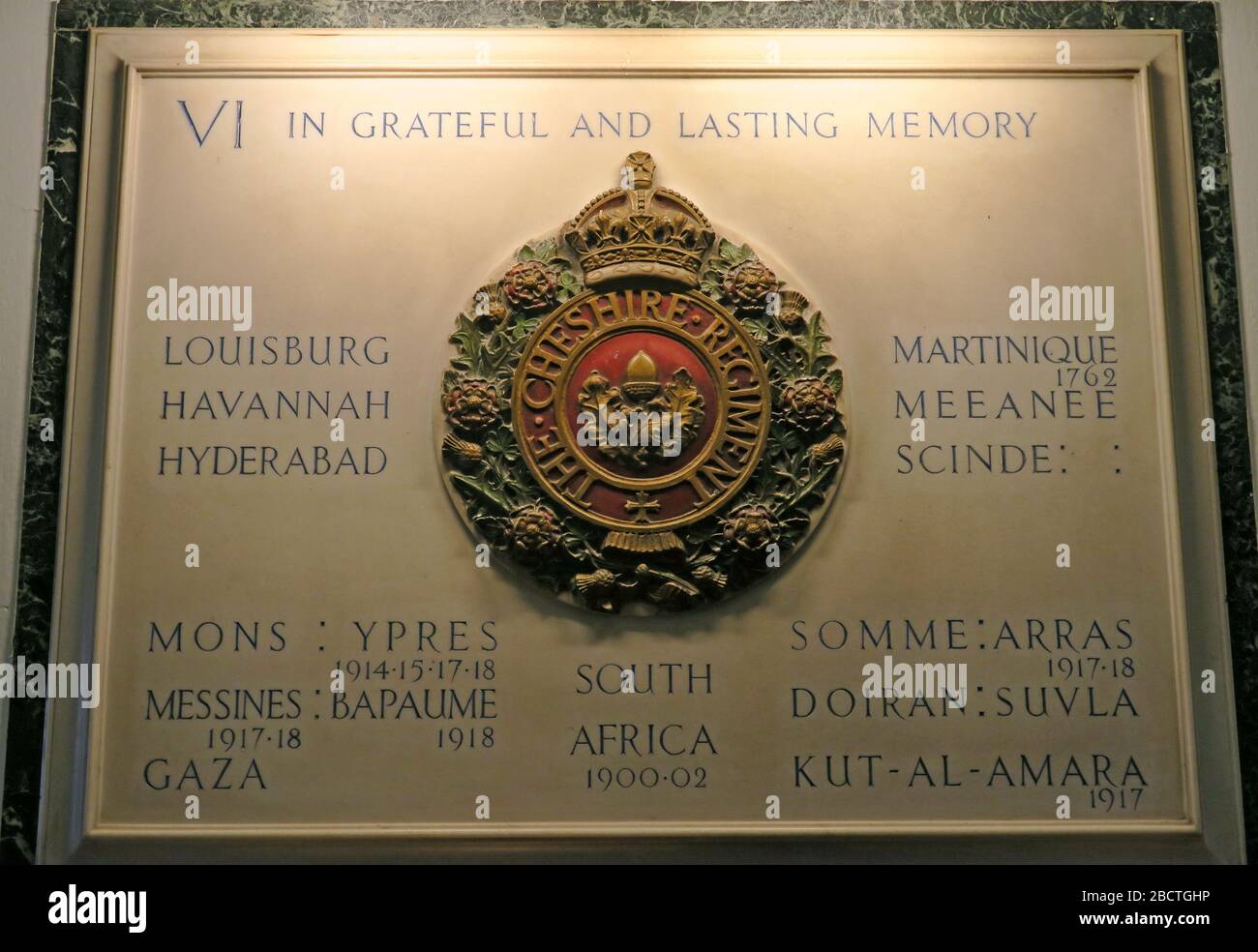 In dankbarer und bleibender Erinnerung, Cheshire Regiment, 6. Bataillon, Wandgemälde, Erinnerung, Stockport, Greater Manchester, Cheshire, England, SK1 Stockfoto