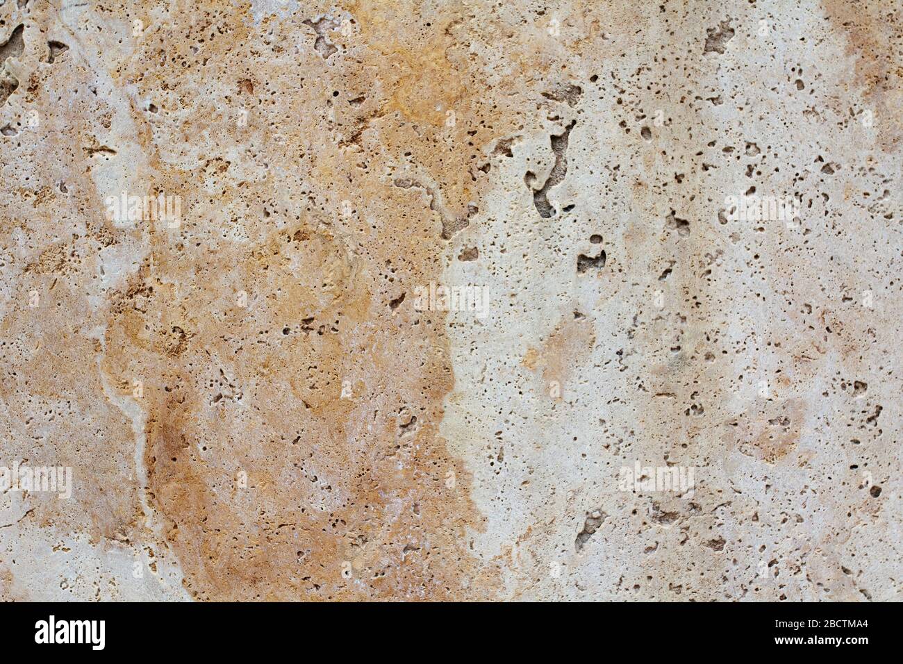 Gesägt Armenische Tuff, Travertin. Tuff Stone sägte kalklibrierte Kacheln aus Armenien. Ararat Classic Travertin. Vene Geschnitten Poliertes Travertin. Edel Stockfoto