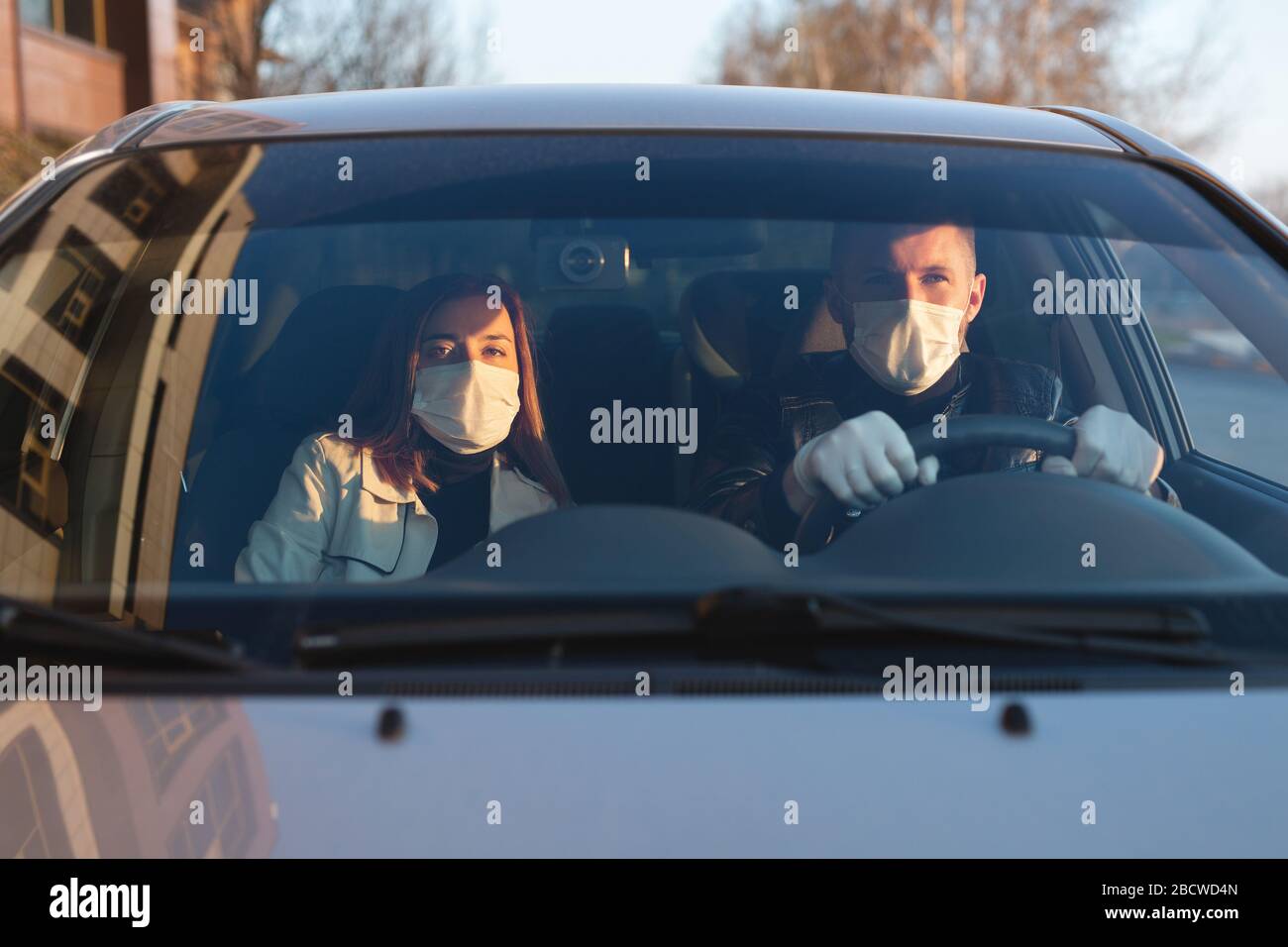 Maskierte Manner Stockfotos Und Bilder Kaufen Alamy