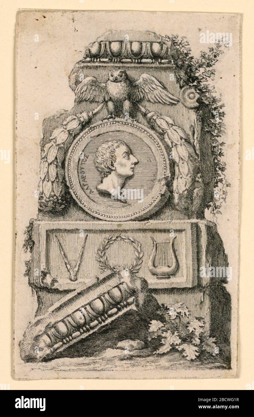 Buchschmuck einer klassischen Ruine mit dem Medallion-Porträt von Francesco Algarotti 17121764. Forschung in ProgressPortrait rechts; hinter dem Kopf wird 10-buchstabige Wörter in griechischem Alphabet gedruckt. Unter dem Medallioin befindet sich ein Relieffild, das einen Kompass, einen Kranz und eine Lyre zeigt. Buchschmuck einer klassischen Ruine mit dem Medallion-Porträt von Francesco Algarotti 17121764 Stockfoto