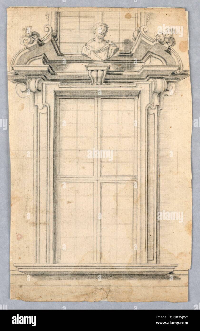 Ein Fenster. Forschung in ProgressWindow Rahmen mit kaputtem Pediment, bärtige Büste eines Mannes im klassischen Kleid. Vorschlag für das Fenster oben. Der Fenstereinstiegschweller ist an der Wand ausgerichtet. Ein Fenster Stockfoto