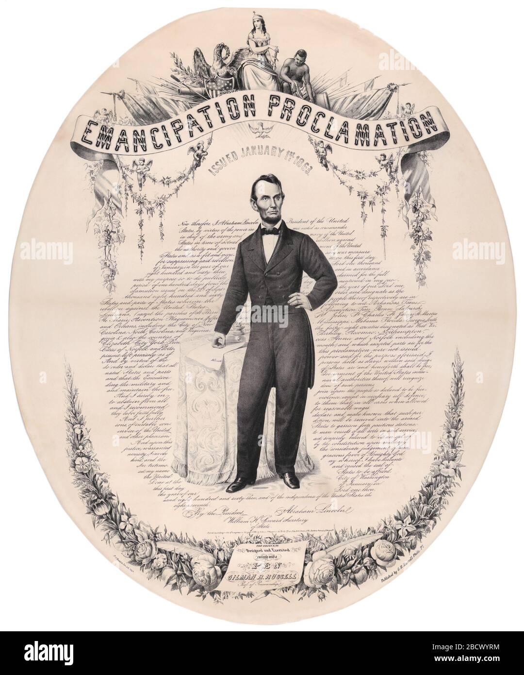 Abraham Lincoln. Dieser lithograph, der die Emanzipationsverkündigung von Lincoln feierte, war einer von mehreren dekorativen Drucken, die in den Norden entstanden waren, um die Unterzeichnung dieses historischen Edikts am 1. Januar 1863 zu memorialisieren.esta litografía celebra la Proclamación de Emancipación hecha por Lincoln. NPG.96.118 Stockfoto Abraham Lincoln. Dieser lithograph, der die Emanzipationsverkündigung von Lincoln feierte, war einer von mehreren dekorativen Drucken, die in den Norden entstanden waren, um die Unterzeichnung dieses historischen Edikts am 1. Januar 1863 zu memorialisieren.esta litografía celebra la Proclamación de Emancipación hecha por Lincoln. NPG.96.118 Stockfoto