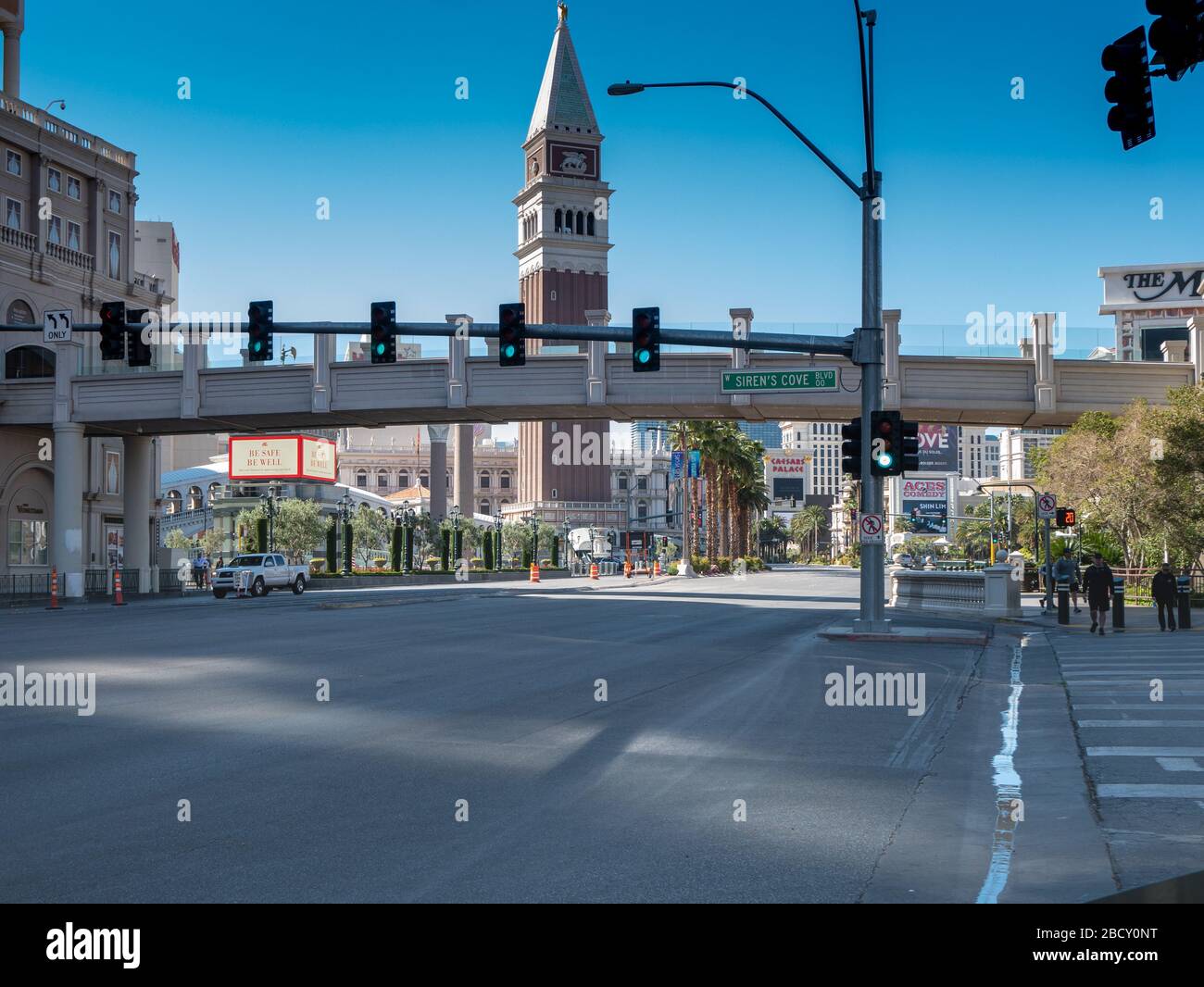 April 2020 desertierte Las Vegas, Nevada, USA, den Las Vegas Boulevard aufgrund der Schließung von Covid-19 Stockfoto