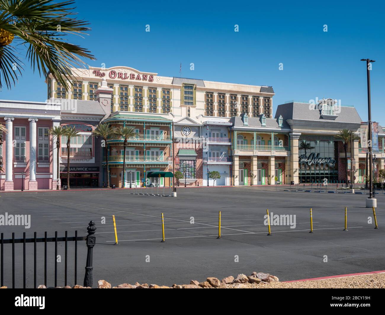 April 2020, Las Vegas, Nevada, USA, leerer Parkplatz im Orleans Casino aufgrund der Schließung von Covid-19 Stockfoto