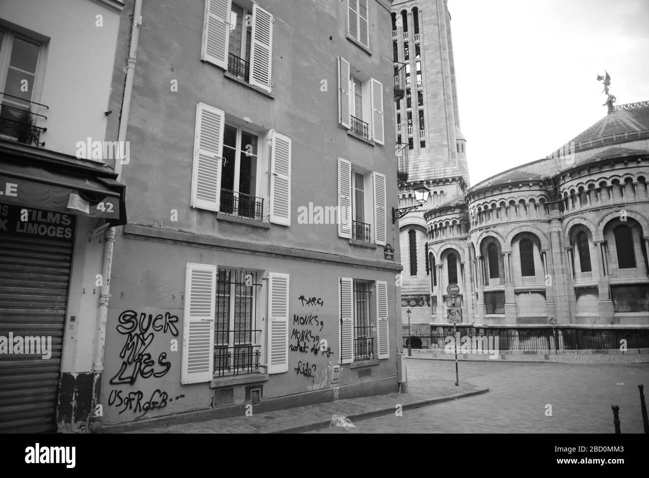 Leerstehende Gassen in Paris, pasakdek Stockfoto