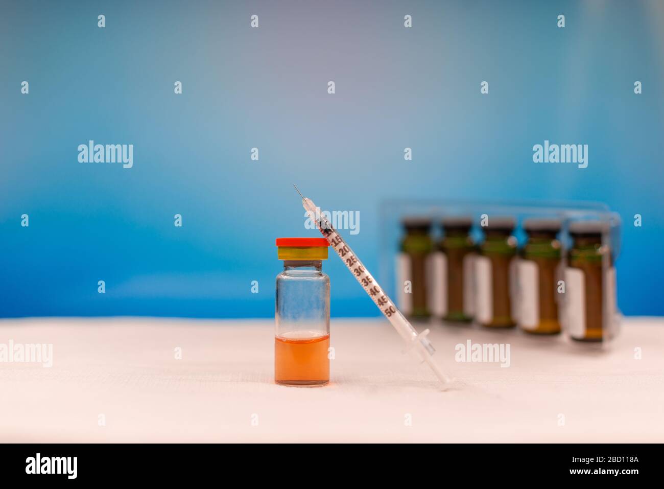 Nsulinov-Impfstoff in einer Flasche. Injektion, Ampulle, Spritze. Diabetes. Stockfoto