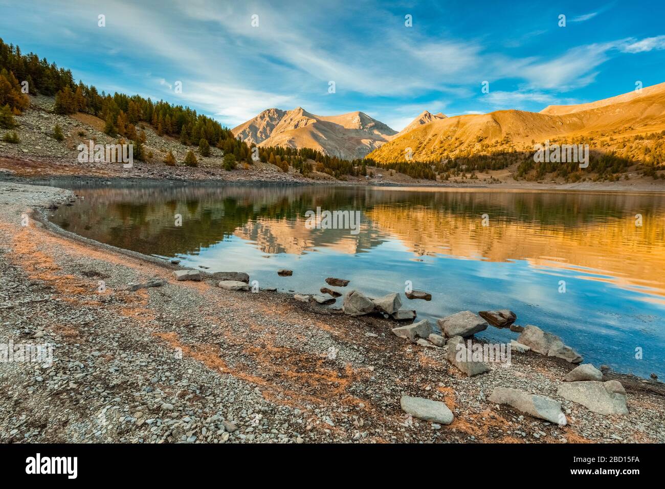 Frankreich - Provence - Haut Verdon - Lac Allos in Herbstversion Stockfoto