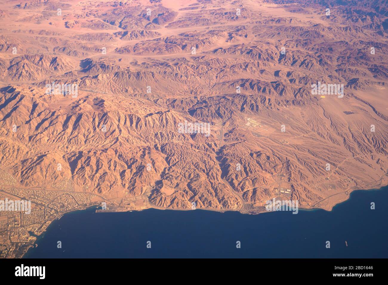 Luftbild des Königreichs Jordanien vom Golf von Akaba aus Stockfoto