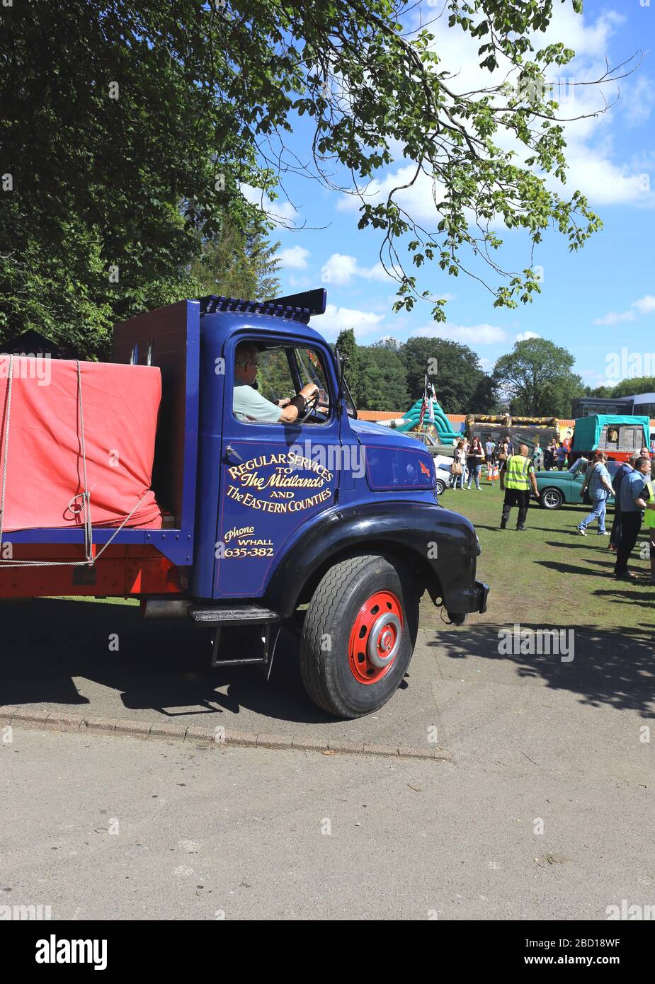 Leyland Comet Lorry auf der Pontypridd Car Show, Ynsangharad war