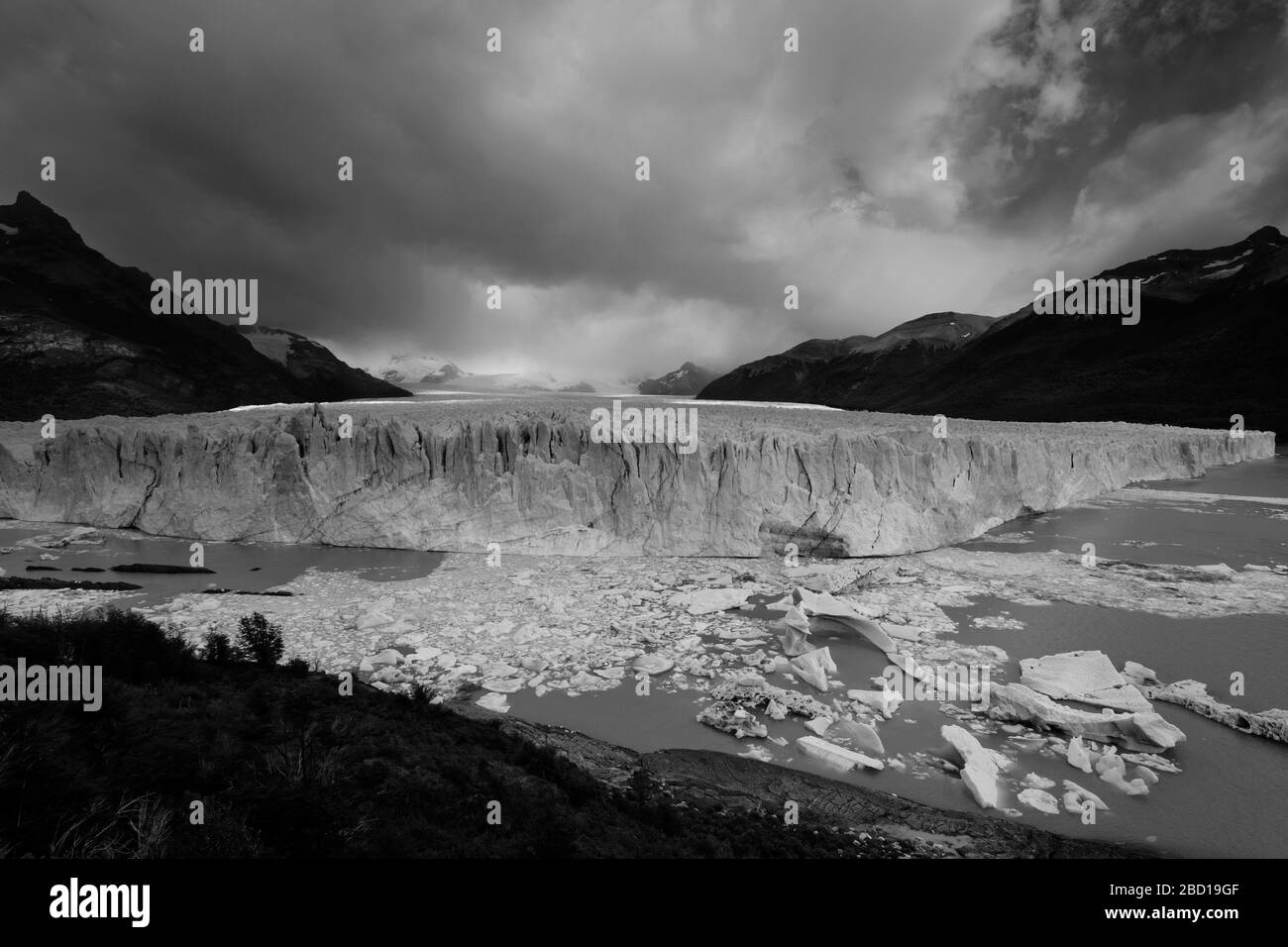 Blick auf den Perito Moreno Gletscher, den Los Glaciares Nationalpark, die Provinz Santa Cruz, Argentinien Stockfoto