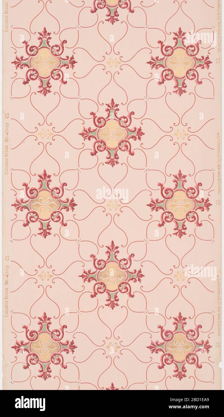 Deckenpapier. Forschung in ProgressDas zentrale dekorative Motiv ist ein goldenes doppeltes Fleur-de-LIS, das von roten Schriftrollen und Laub umgeben ist. S-förmige Linien bilden das Netz zwischen den Wechselregistern. Deckenpapier Stockfoto