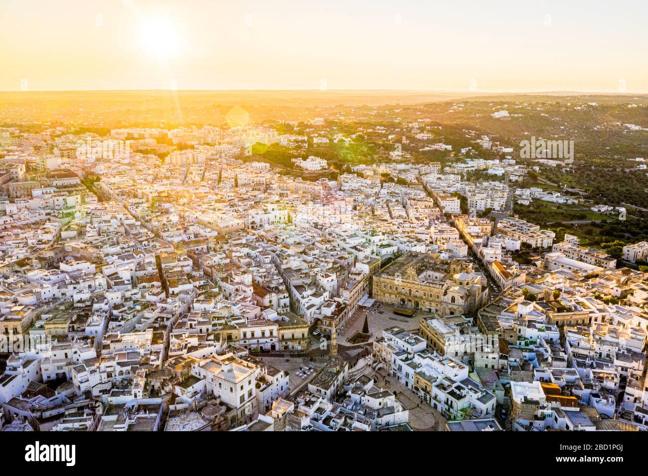 Luftbild mit der Drohne von Polignano a Stute bei Sonnenaufgang, Polignano a Stute, Apulien, Italien, Europa Stockfoto