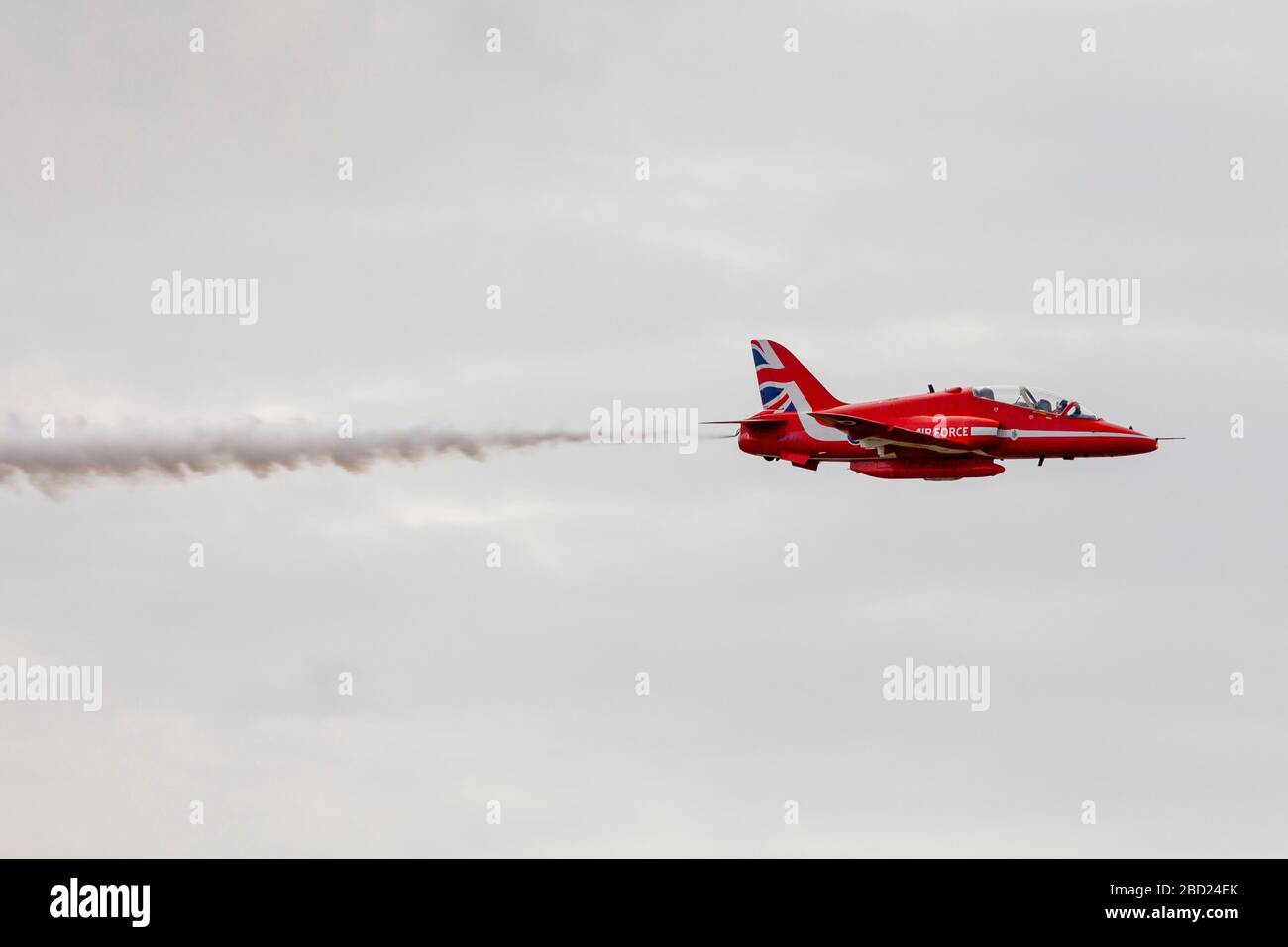 Die roten Pfeile fliegen auf der Biggin Hill Airshow Stockfoto