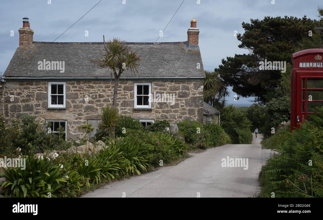 Cottage aus Granit auf der Insel St Agnes, Scilly-Inseln Stockfoto