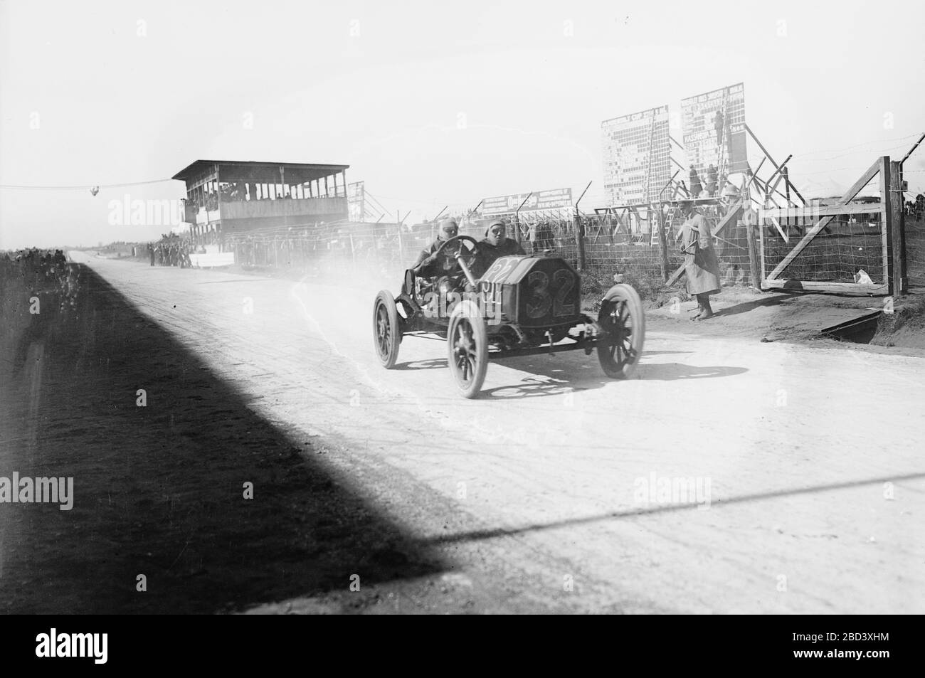 Moon - Rennauto - Gewinnerennen von Wheatly Hills Race - 30. Oktober 1909 Stockfoto