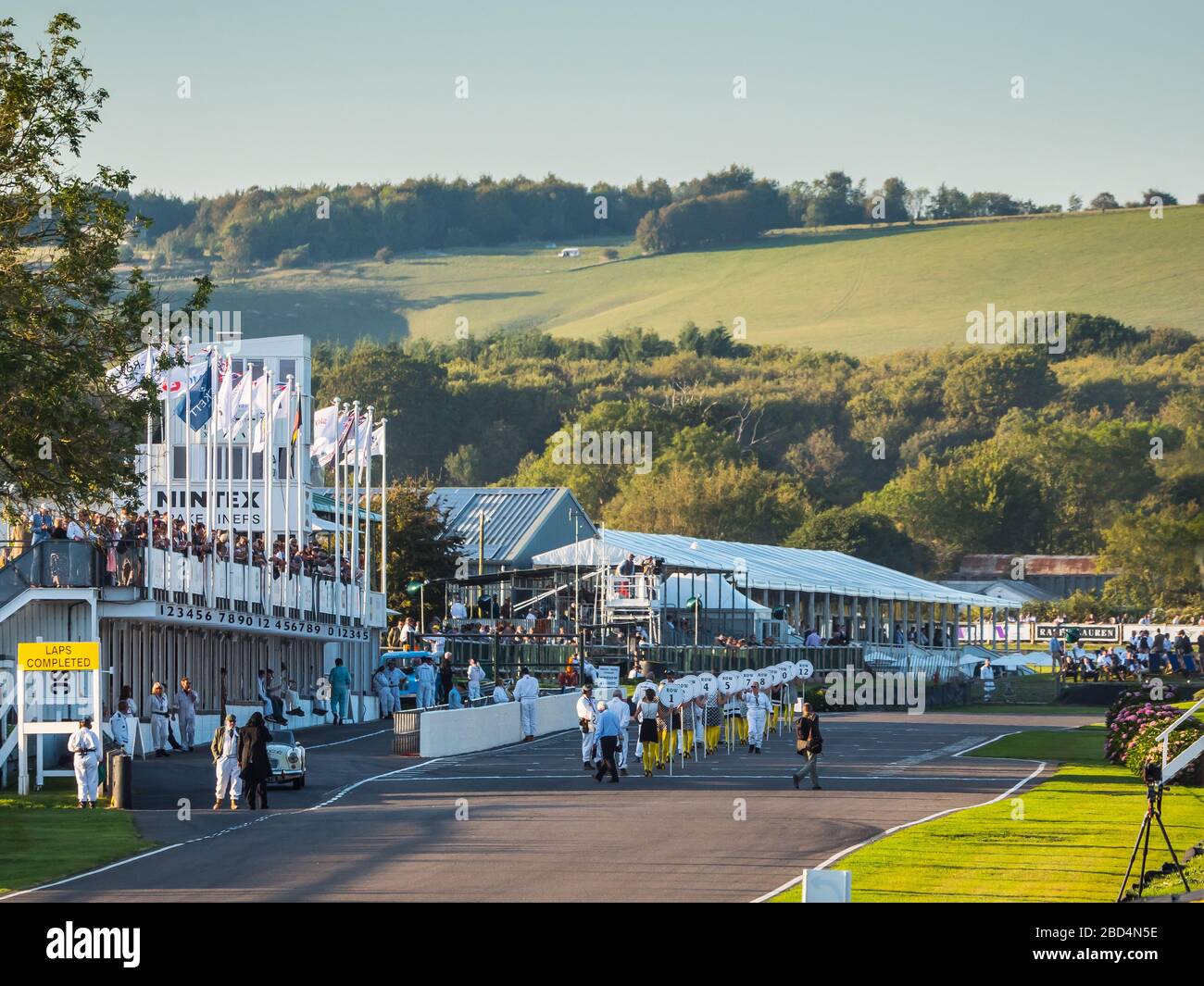 Kinrara Trophy-Rennparade, Goodwood Revival 2019 West Sussex UK Stockfoto