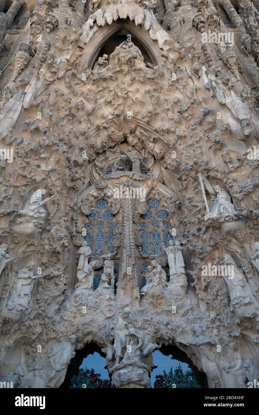 Krippe façade, Basílica de la Sagrada Família des Architekten Antoni Gaudi, UNESCO-Weltkulturerbe, Carrer de Mallorca, Barcelona, Katalonien, Spanien Stockfoto