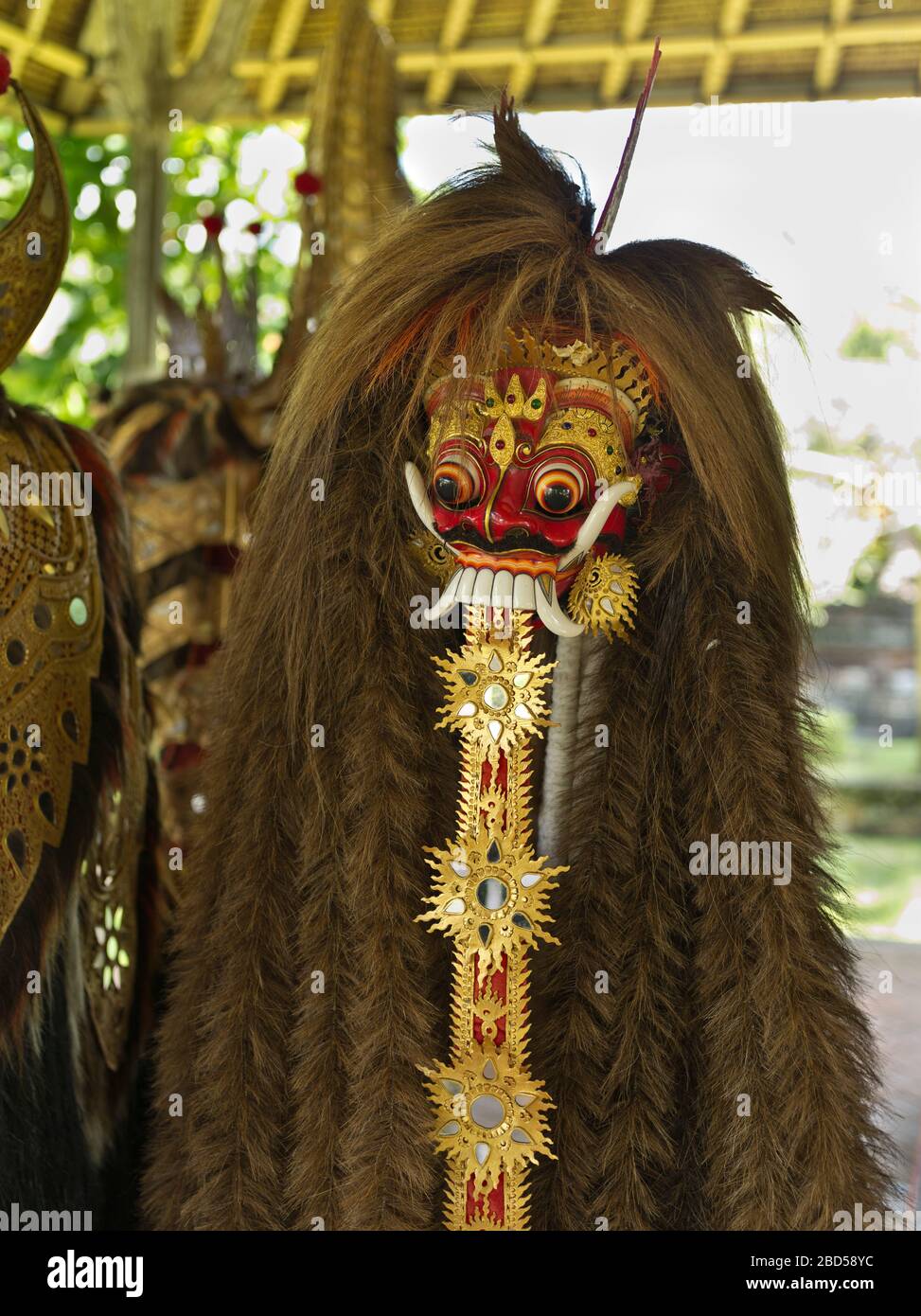 dh Pura Taman Ayun Royal Temple BALI INDONESIEN Balinesische Hindu Mengwi Tempel Rangda Mythos Dämon Königin Maske asiatisch mythologische Stockfoto