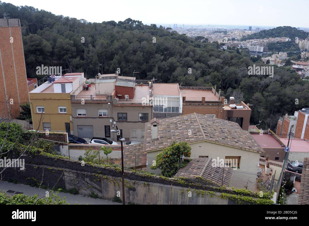 Allgemeine Ansicht der Bezirke Vallcarca Gracia und El Colli, Barcelona, Spanien. Stockfoto