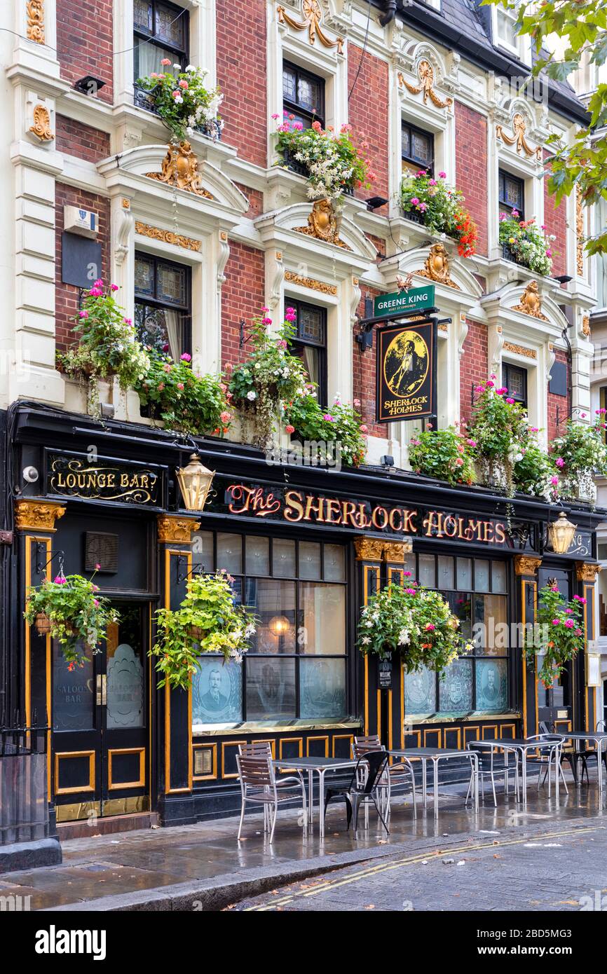 Der Sherlock Holmes Pub in der Nähe von Trafalgar, London, England, Großbritannien Stockfoto