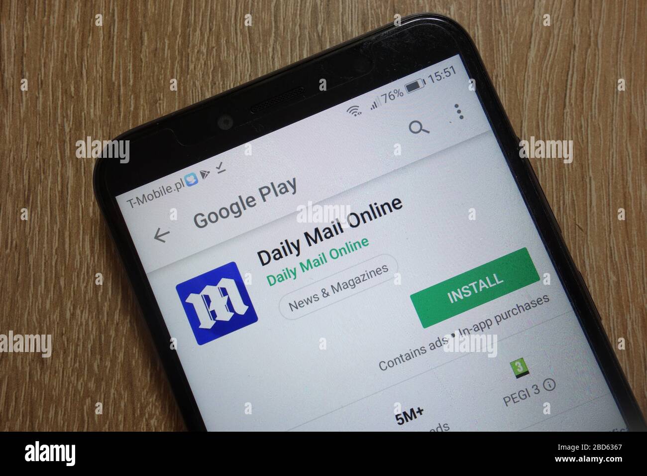 Daily Mail Online App auf Google Play Website auf dem Smartphone angezeigt Stockfoto