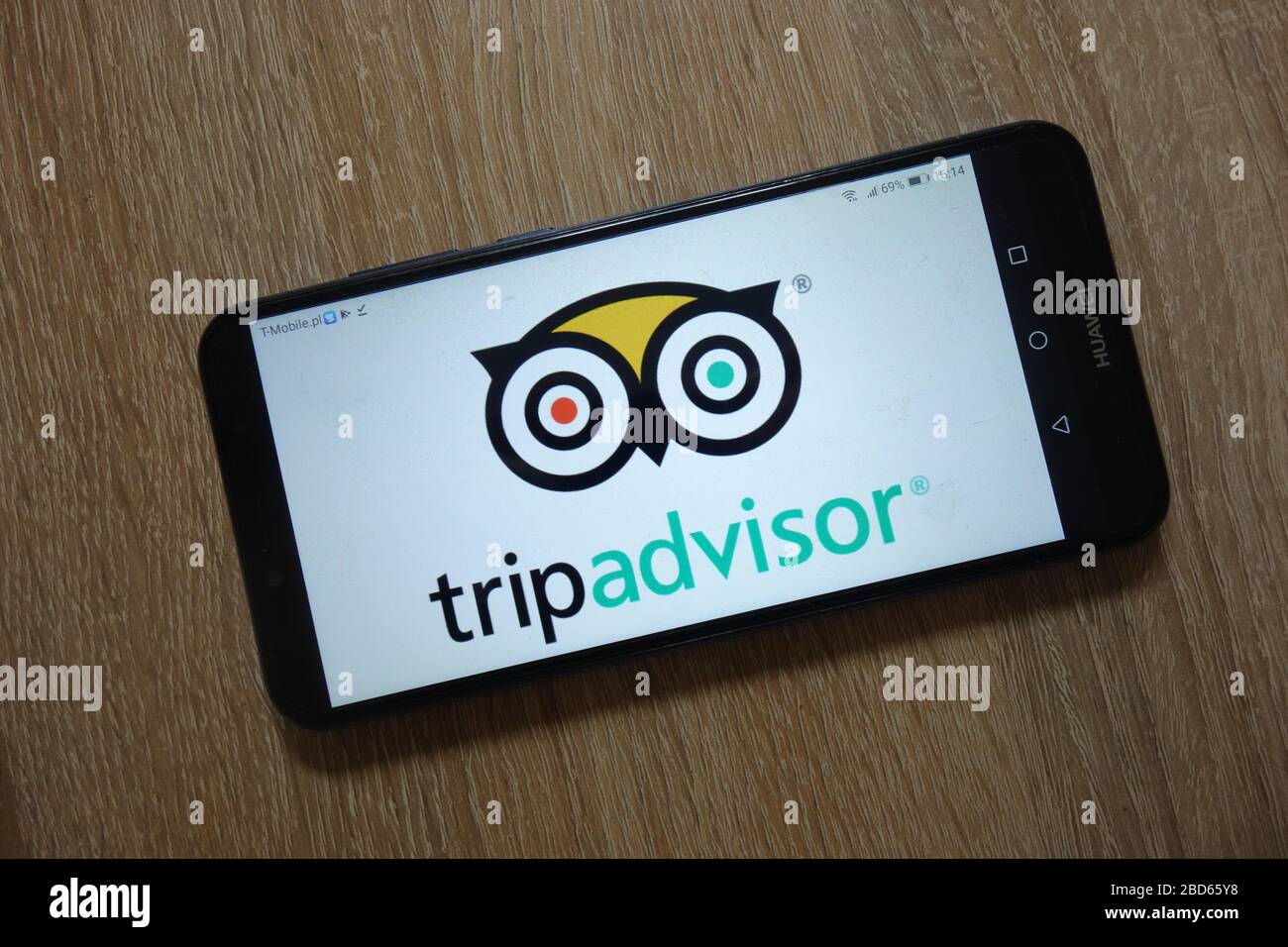 TripAdvisor Logo auf Smartphone angezeigt Stockfoto