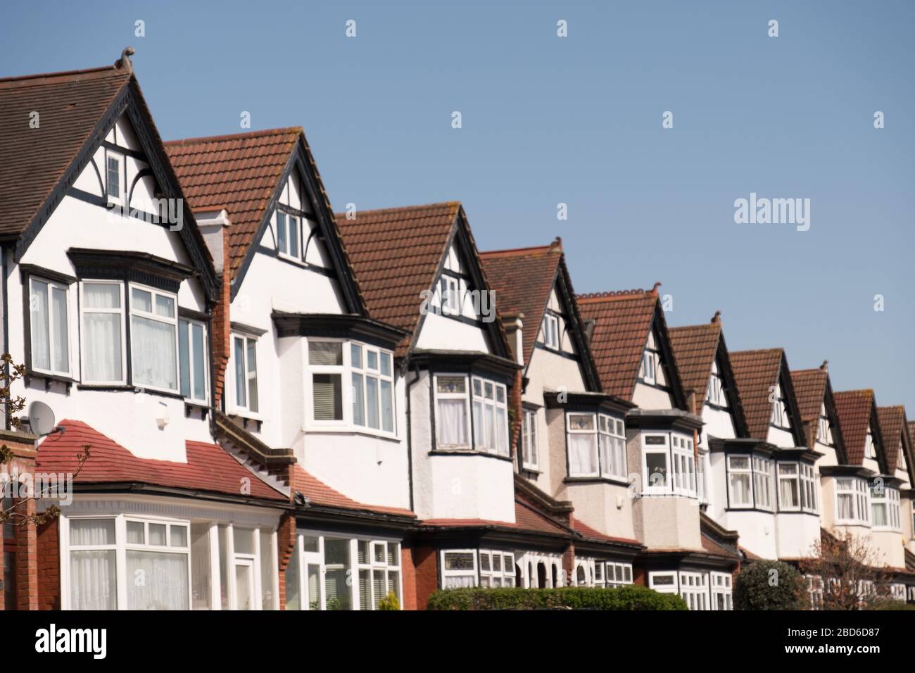Straße typischer Reihenhäuser - London UK Stockfoto
