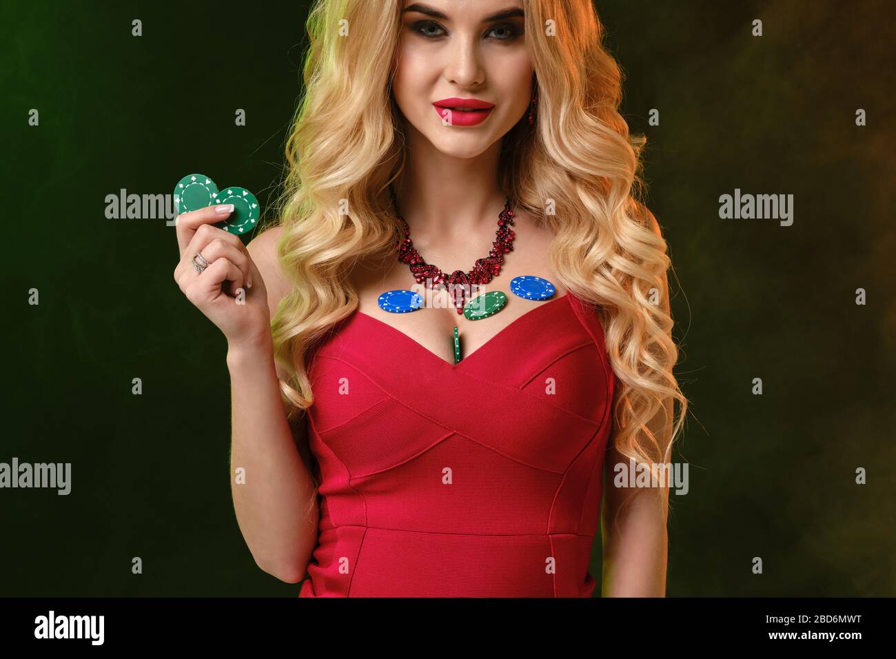 decollete stockfotos und bilder kaufen seite 3 alamy