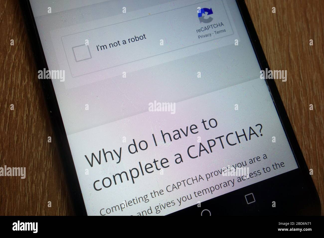 CAPTCHA auf dem Smartphone abschließen Stockfoto