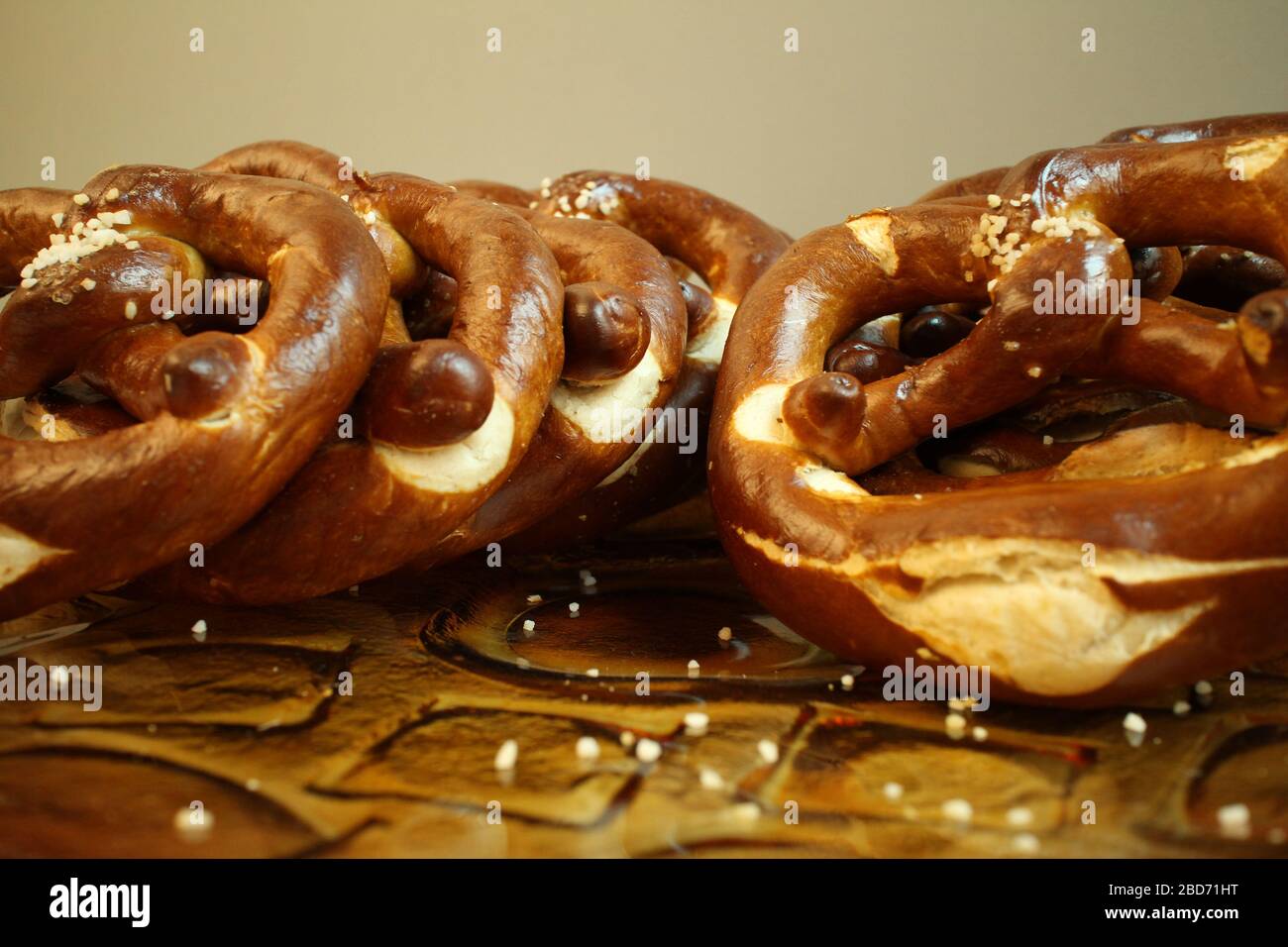 Weiche Brezel Vorspeisen, salzige Brezeln, deutsche Bäckerei, Brezeln ...