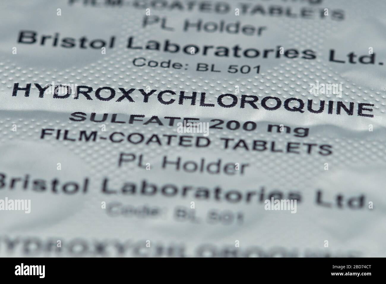 Eine Nahaufnahme einer Packung Hydroxychloroquin mit selektivem Fokus, ein Medikament zur Behandlung von Lupas und Malaria Stockfoto