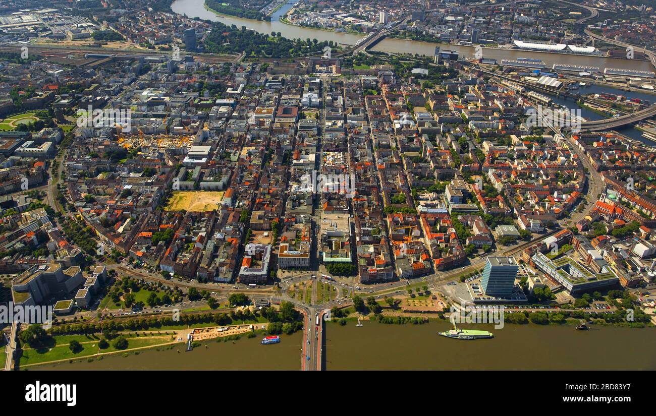 , Mannheimer Innenstadt am Neckar und Rhein, 24.07.2014, Luftbild, Deutschland, Baden-Württemberg, Mannheim Stockfoto