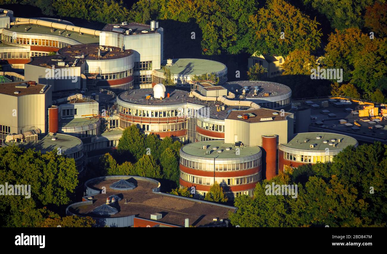 , Universität Duisburg-Essen in Duisburg, 02.10.2015, Luftbild, Deutschland, Nordrhein-Westfalen, Ruhrgebiet, Duisburg Stockfoto