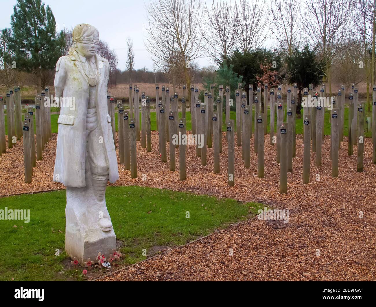 Gedreht am Dawn Memorial im National Memorial Arboretum Staffordshire, Großbritannien Stockfoto