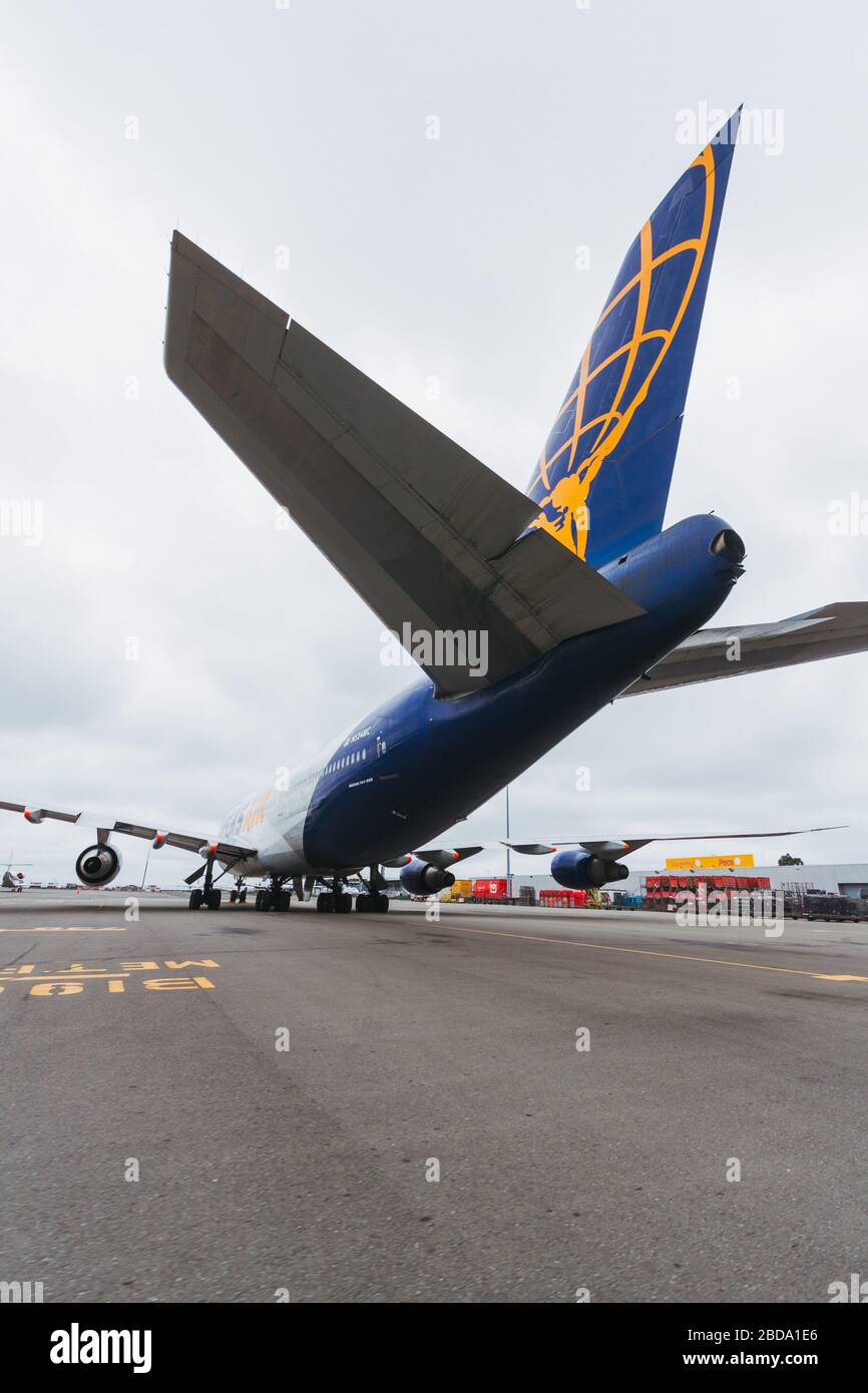 Ein umgebauter Frachter von Atlas Air Worldwide Boeing 747-200SF, der am Christchurch International Airport abgestellt wurde Stockfoto