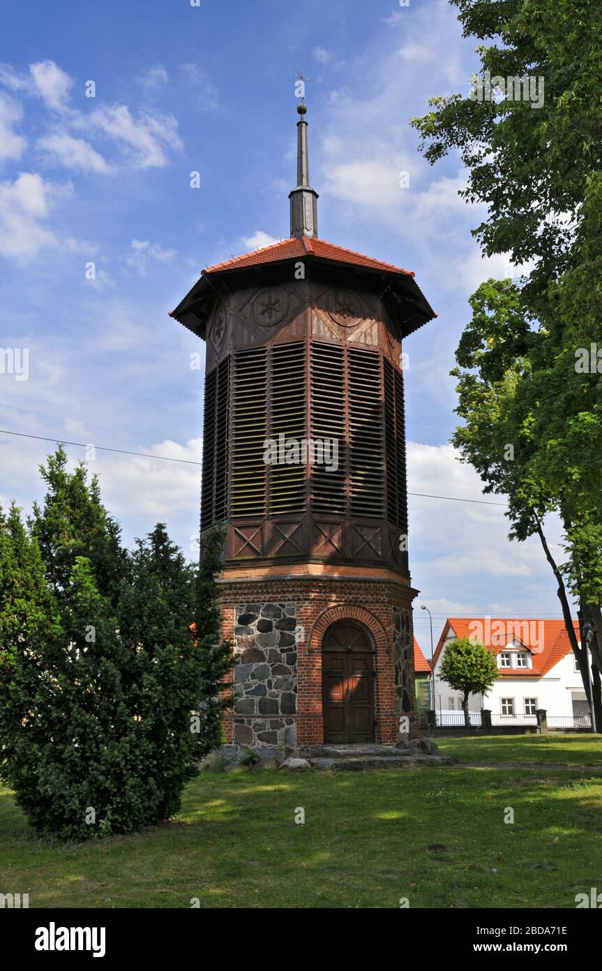 Die historische Pfirsich an der Kirche. St. Jakobus der Apostel. Wagrowiec, Großpolen, Polen. Stockfoto