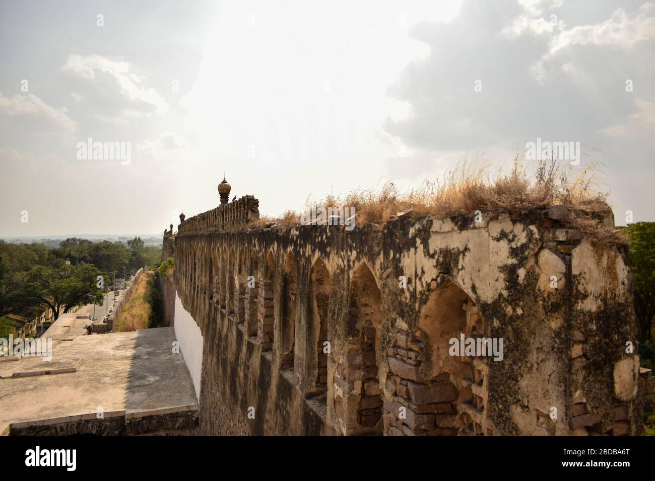 Alte historische Fort zerstörte Mauern zerstörte Architektur Stockfoto