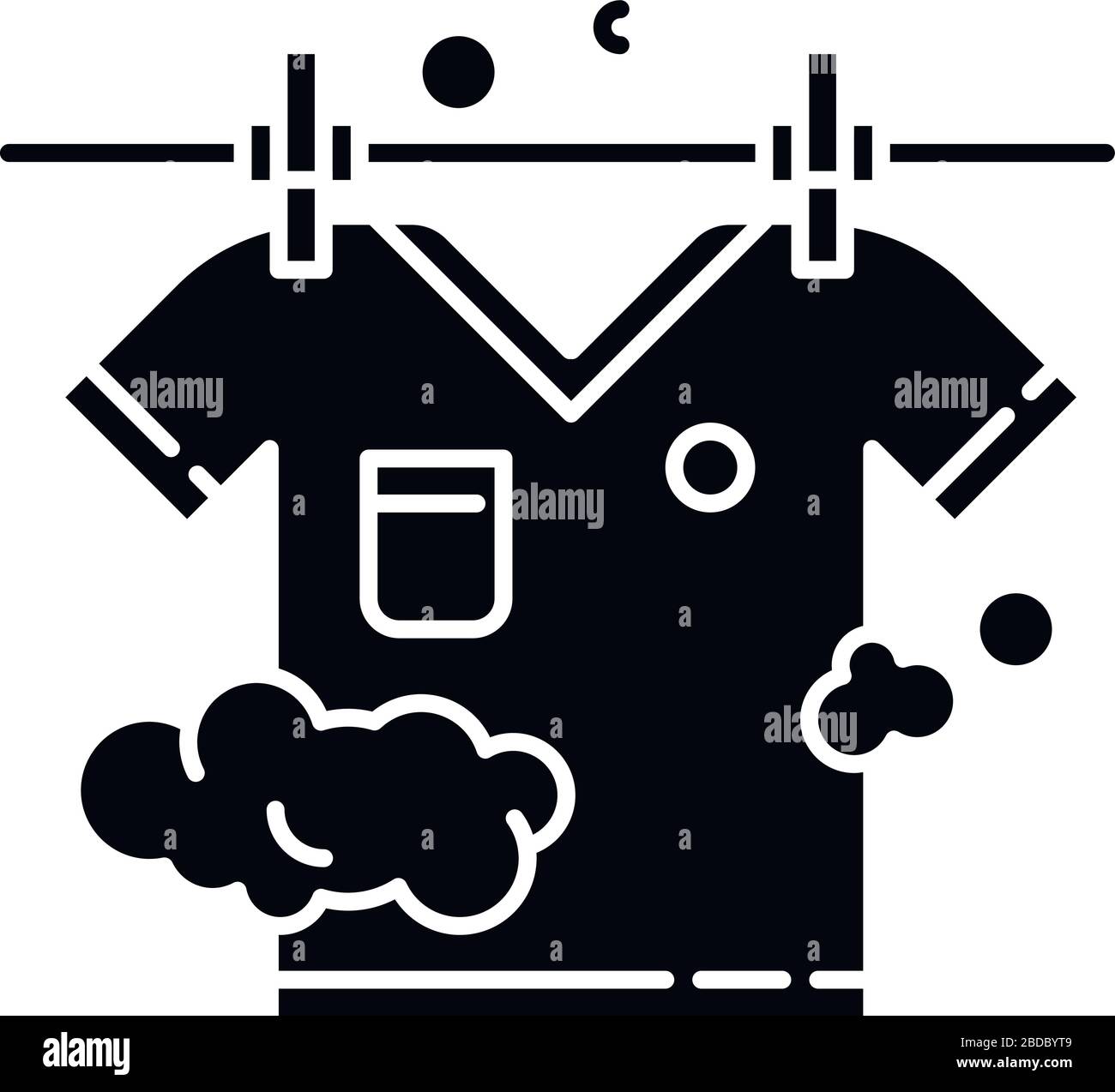 Schwarzes Glyph-Symbol für die Trocknung im Freien. Wäscherei, Wäscheleine, Trocknen von Kleidung außerhalb. T-Shirt an Seil hängend, saubere Kleidung, gewaschene Kleidung. Silhouette Stock Vektor