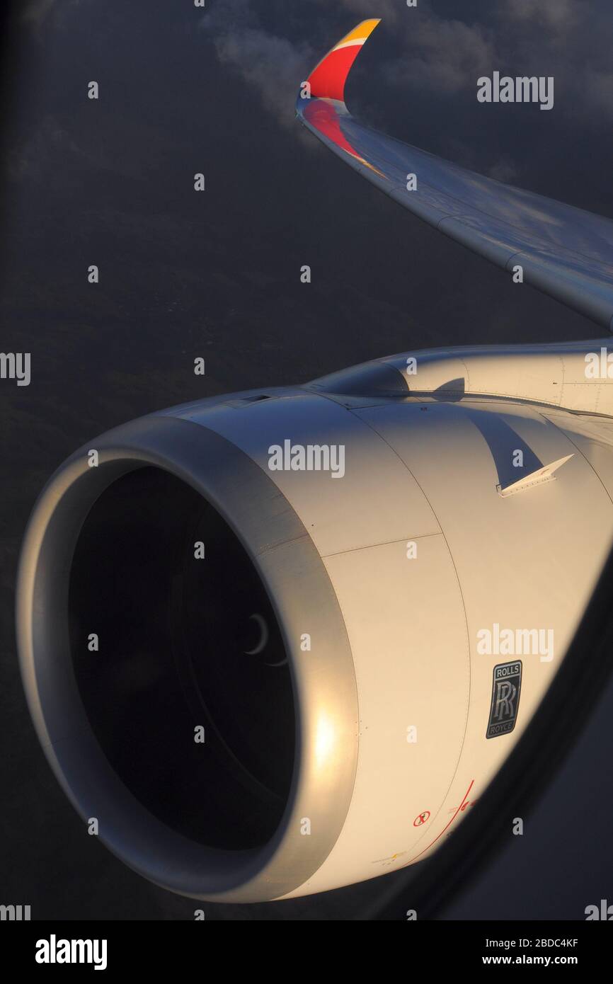 ROLLS-ROYCE TRENT XWB-TRIEBWERK AUF IBERIA AIRBUS A350-900 Stockfoto