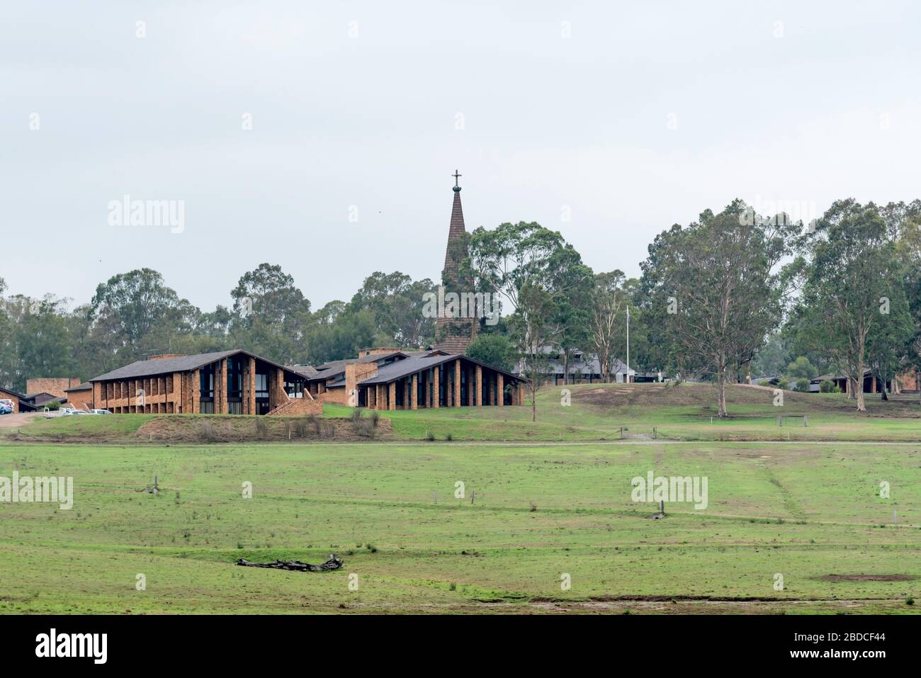 Gebaut von 1964 bis 1997 wurde der C.B. Die Gebäude des Alexander Agricultural College (Tocal) Campus wurden von Philip Cox & Ian McKay entworfen und erhielten große Preise. Stockfoto