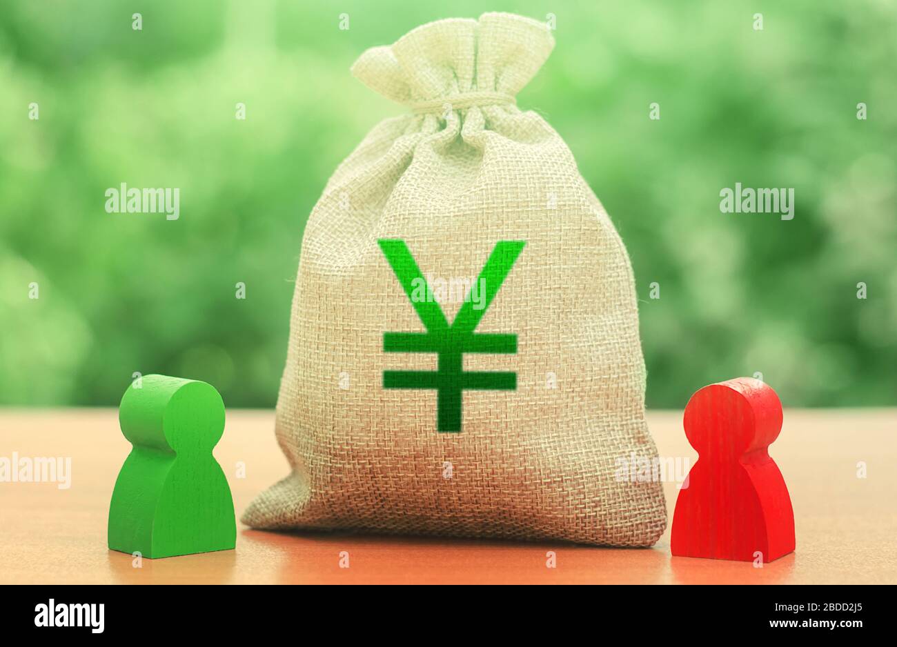 Yen Yuan Geldbeutel und ein Deal zwischen zwei Personen. Unternehmenskredite, Leasing. Ausschreibung Wettbewerb Vertrag. Verhandlungen. Streit solu Stockfoto