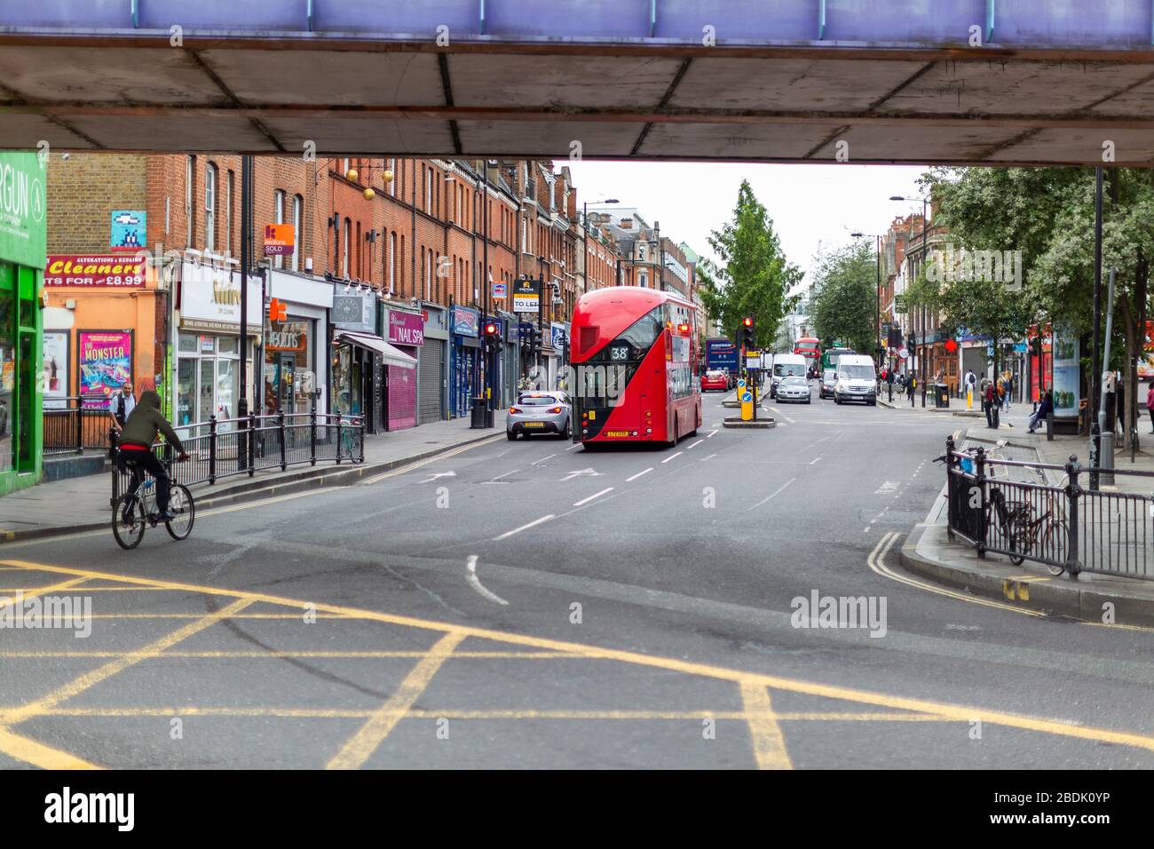 London, Großbritannien - 31. Juli 2019. Der London Borough of Camden Town, der am besten für Camden Market bekannt ist, ist bei Touristen und Einheimischen beliebt Stockfoto