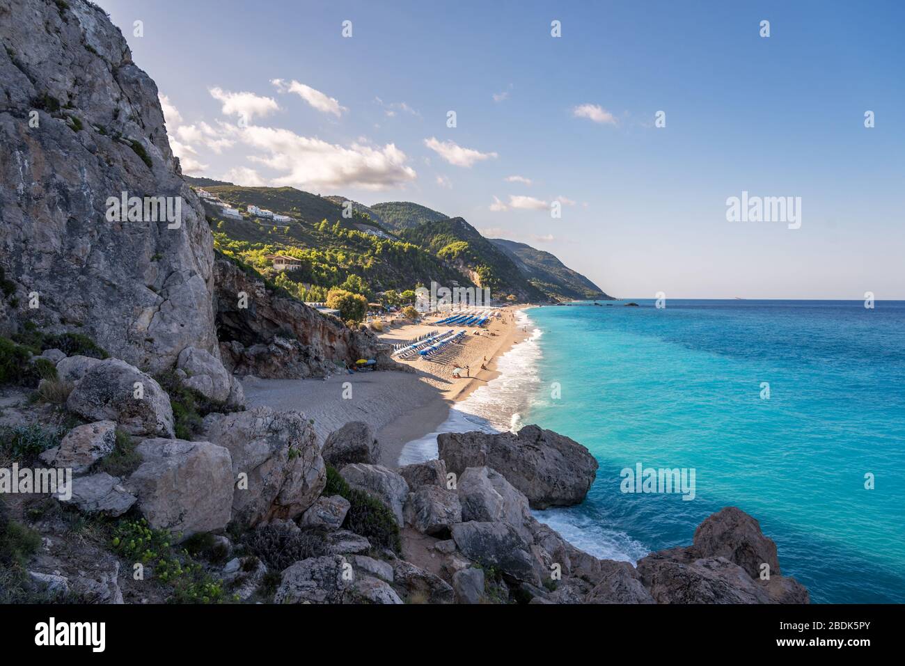 Kathisma Beach, Insel Lefkada, Griechenland. Kathisma Beach ist einer der besten Strände auf Lefkada Insel im Ionischen Meer Stockfoto