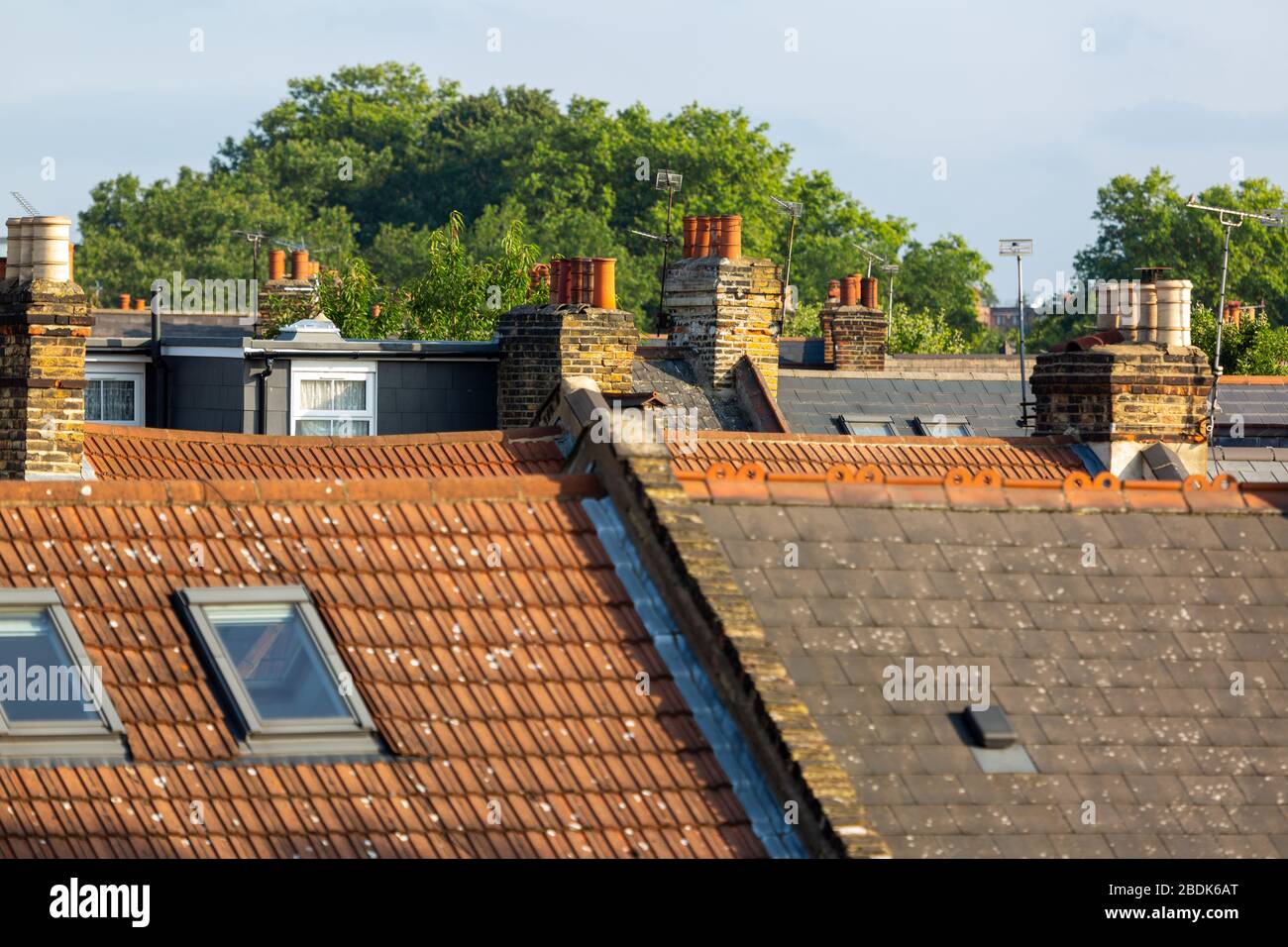 Straßenszenen aus dem London Borough of Hackney. Hackney ist ein großer Stadtteil im Osten Londons und wurde auch als Hackney Proper bezeichnet. Stockfoto