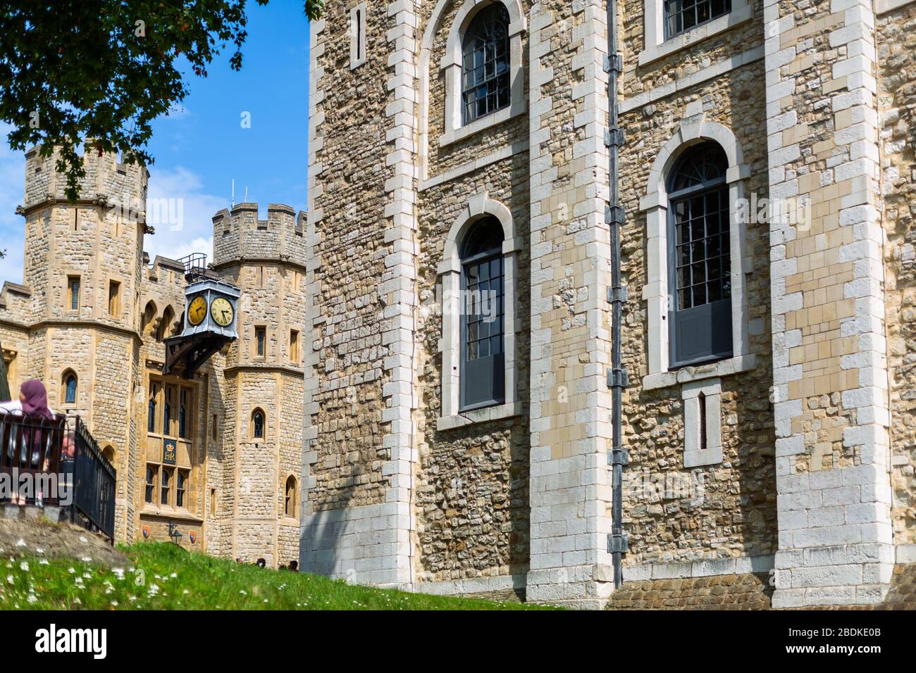 Der Tower of London ist am bekanntesten als das Zuhause der Kronjuwelen. Das Hotel liegt im London Borough of Tower Hamlets. 1066 gegründet, ist es noch Stockfoto