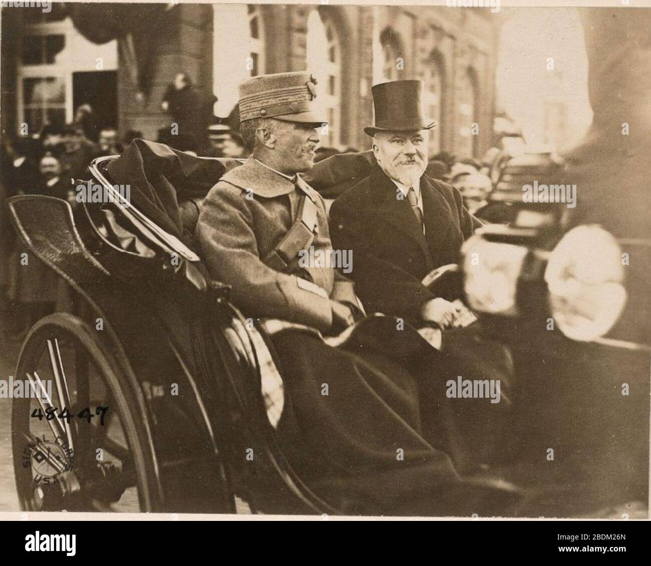 H.M. König Victor Emmanuel III. Von Italien und französischer Präsident Poincare. Stockfoto