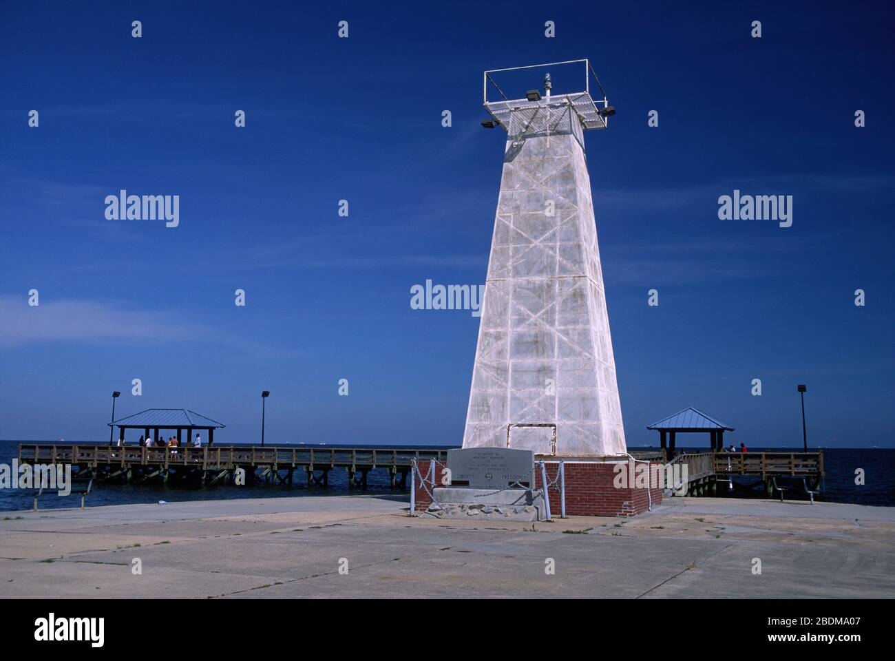 Merchant Marine Memorial, Urie Pier, Gulfport, Mississippi (vor Hurrikan Katrina) Stockfoto