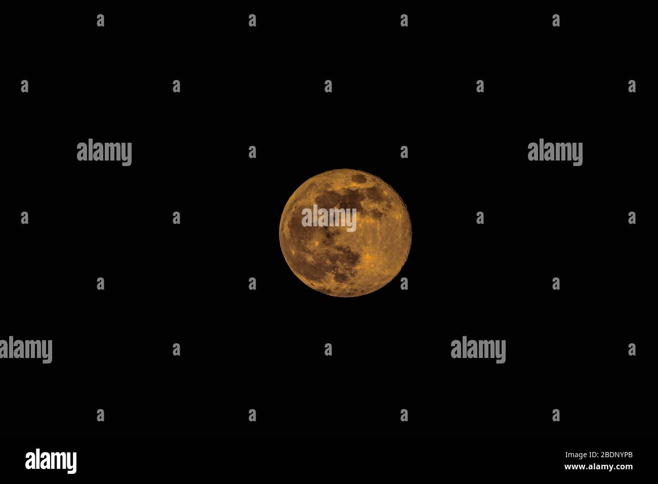 Der Rosa Supermond April 2020 Stockfoto