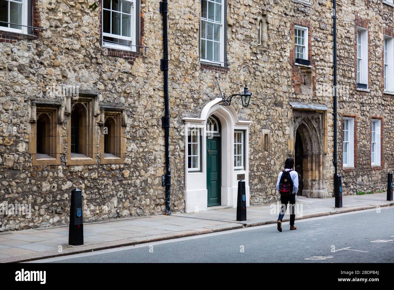 Westminster Abby wurde 960 gegründet und ist ein UNESCO-Weltkulturerbe und auf der Liste der Besucher in London, England, zu sehen. Stockfoto